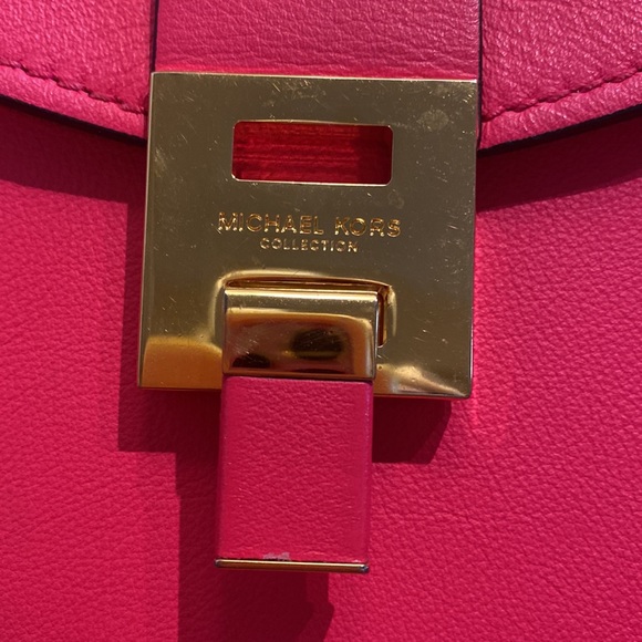 Michael Kors COLLECTION Large Bancroft - Hot Pink - Picture 5 of 12